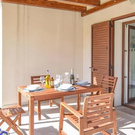2 Bedroom Lovely In *