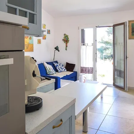 Hébergement de vacances 2 Bedroom Lovely In Budoni